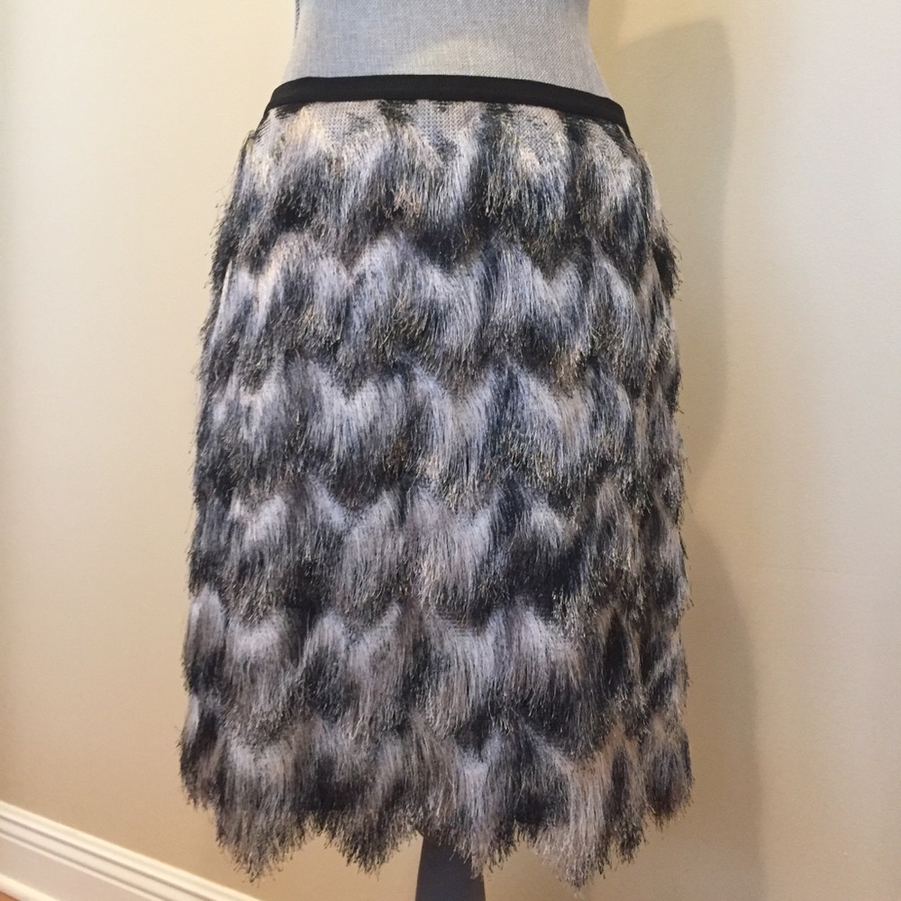 Ann TAYLOR Shimmy Skirt